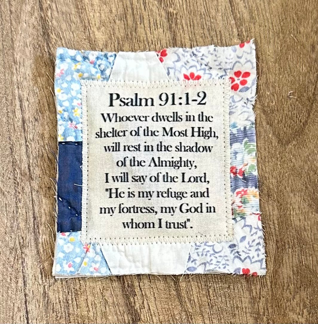 🎁Prayer Quilt with cross inside✝️