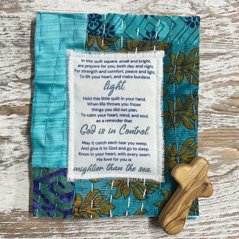 🎁Prayer Quilt with cross inside✝️