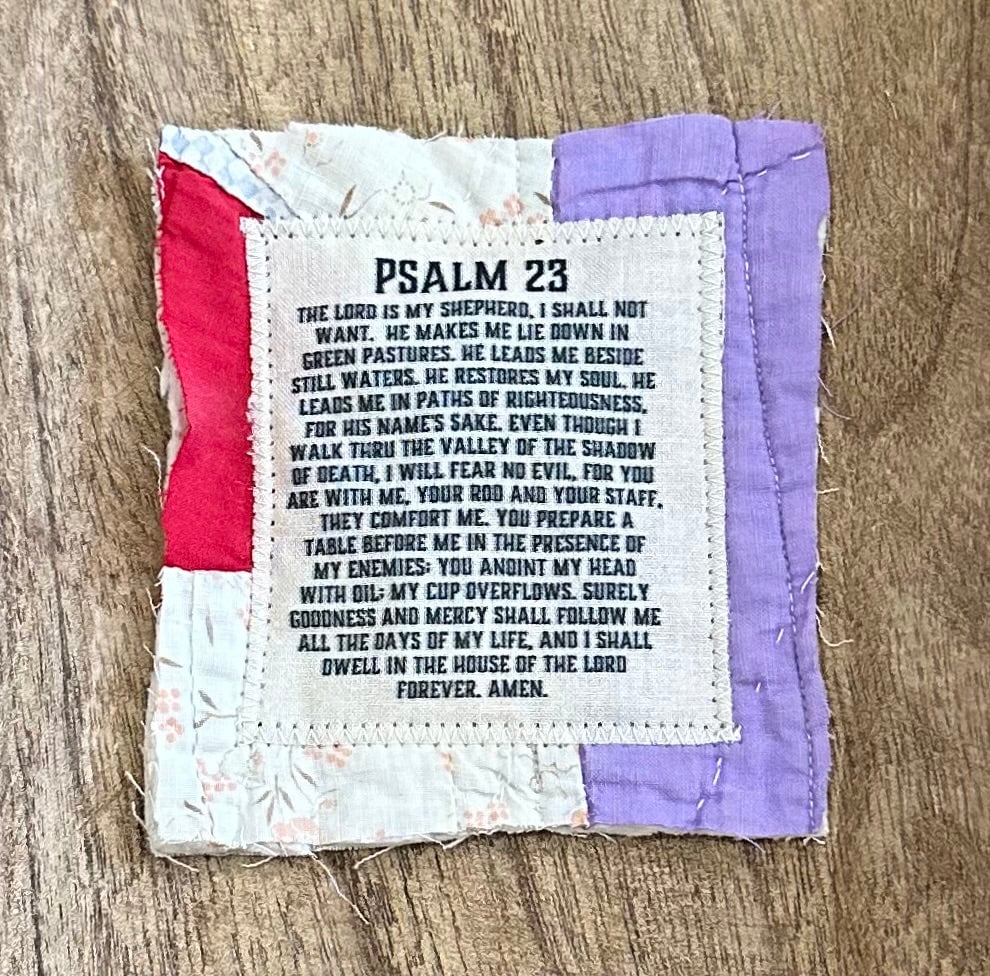 🎁Prayer Quilt with cross inside✝️
