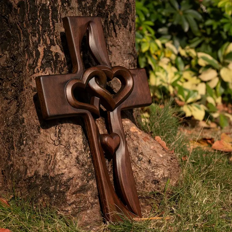 🔥Last Day Special Sale -❤️Intertwined Hearts Wooden Cross